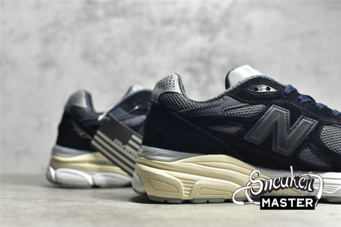 NEW BALANCE KITH X 990V3 MADE IN USA GENESIS BLACK/BLACK/WHITE M990KI3