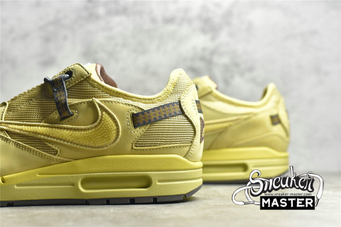 NIKE TRAVIS SCOTT X AIR MAX 1 SATURN GOLD WHEAT/WHEAT/WHEAT DO9392-700