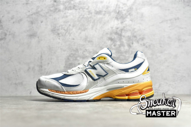 NEW BALANCE 2002R RUNNING SHOES WHITE/LAGOON M2002RLA