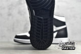 NIKE AIR JORDAN 1 RETRO HIGH OG BLACK/WHITE-BLACK 555088-010