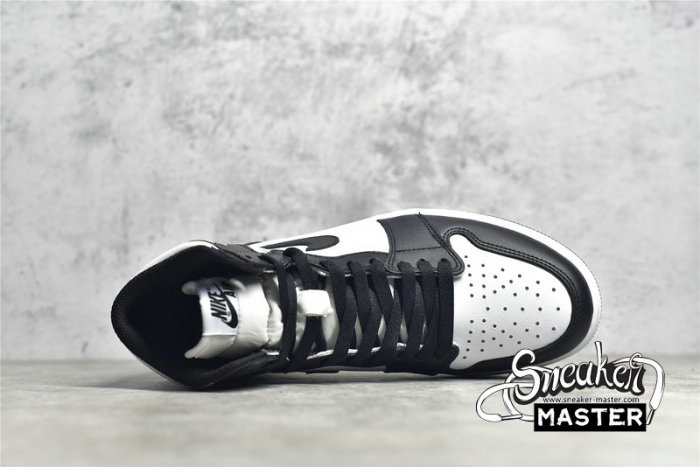 NIKE AIR JORDAN 1 RETRO HIGH OG BLACK/WHITE-BLACK 555088-010