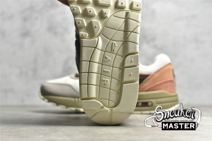 NIKE AIR MAX 1 CITY PACK AMSTERDAM RED BARK/KHAKI-TERRA BLUSH/DUSTY PEACH CV1638-200
