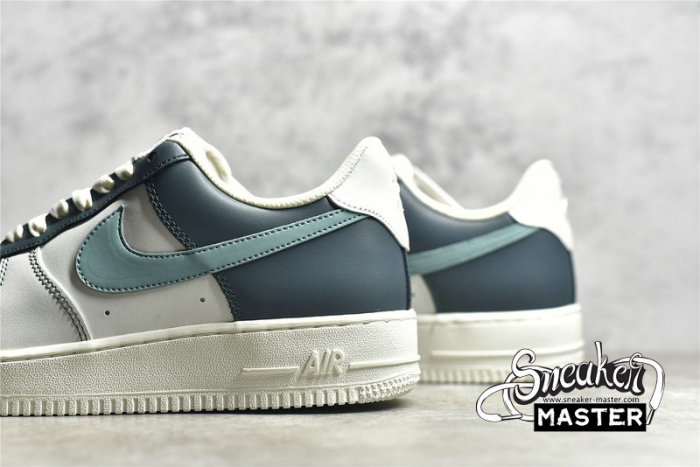 NIKE AIR FORCE 1 LOW 07 BEIGE/WATER GREEN/DARK GREEN LT0226-301