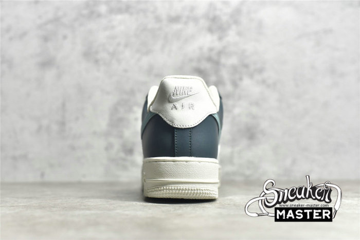 NIKE AIR FORCE 1 LOW 07 BEIGE/WATER GREEN/DARK GREEN LT0226-301