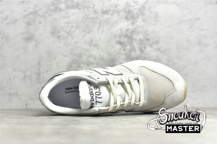 NEW BALANCE RUNNING SHOES VODKA CAVIAR WHITE/WHITE/WHITE M7709CV