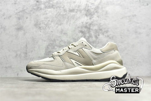 NEW BALANCE 57/40 RUNNING SHOES AU LAIT/AU LAIT/METALLIC GOLD W5740LT1