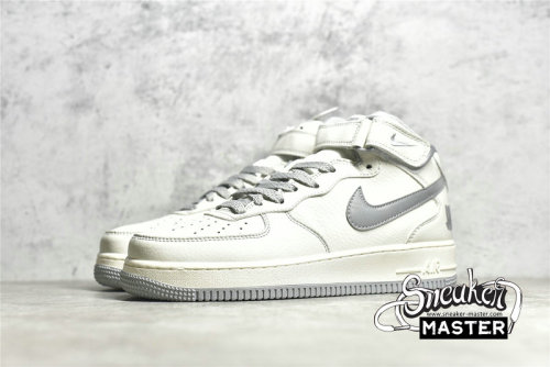 NIKE UNDEFEATED X AIR FORCE 1 MID SU19 BEIGE/SILVER/BEIGE AO6617-306