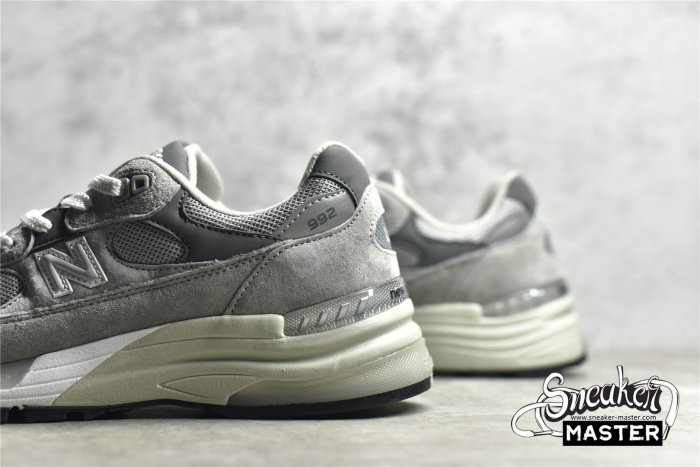 NEW BALANCE 992 MADE IN USA GREY/DARK GREY/WHITE M992GR