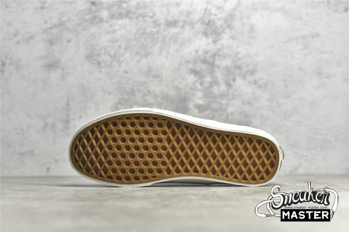 VANS AUTHENTIC LOW SHOES BLACK/BLACK/WHITE VN0A5HZS9FN