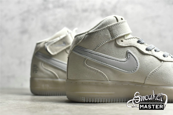 NIKE REIGNING CHAMP X AIR FORCE 1 07 MID GREY/LIGHT BONE/LIGHT BONE GB0902-112