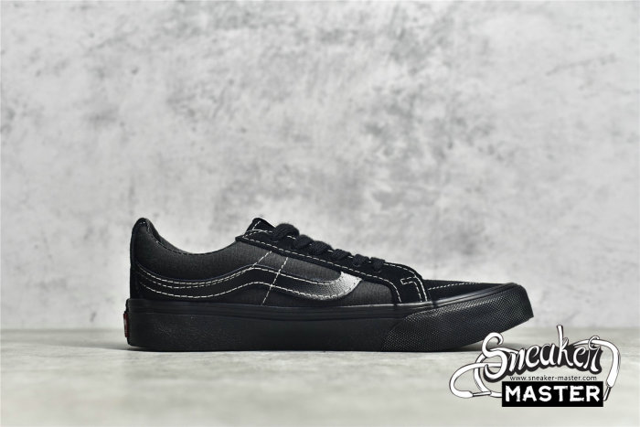 VANS SK8-LOW REISSUE BLACK/BLACK/BLACK VN0A4UWI2U3