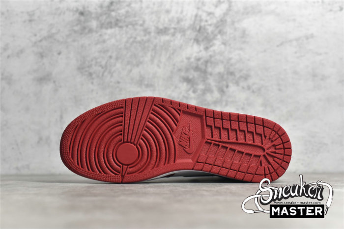 NIKE AIR JORDAN 1 RETRO HIGH OG CHICAGO 2015 WHITE/BLACK-VARSITY RED 555088-101