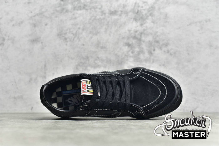 VANS SK8-LOW REISSUE BLACK/BLACK/BLACK VN0A4UWI2U3