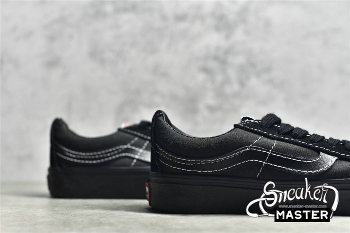 VANS SK8-LOW REISSUE BLACK/BLACK/BLACK VN0A4UWI2U3