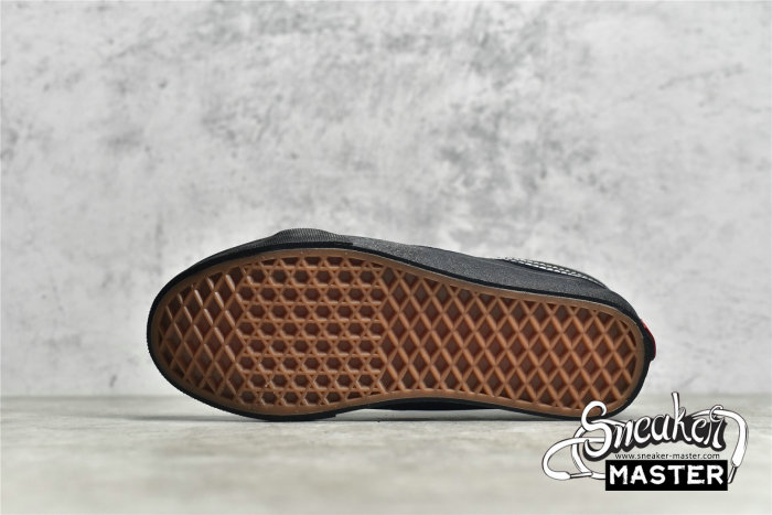 VANS SK8-LOW REISSUE BLACK/BLACK/BLACK VN0A4UWI2U3