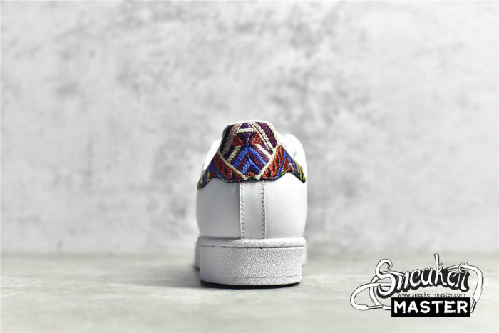 ADIDAS SUPERSTAR SHOES CORE BLACK/CLOUD WHITE/MULTI AC8565