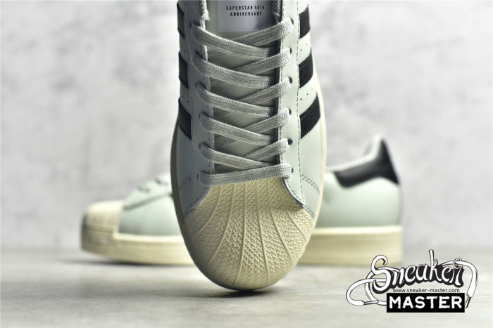 ADIDAS STAR WARS X SUPERSTAR SHOES LINEN GREEN/CORE BLACK/CREAM WHITE GZ2751