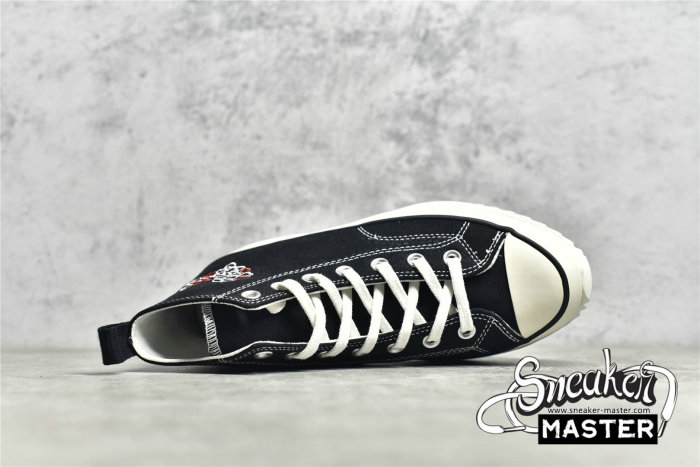 CONVERSE RUN STAR HIKE PLATFORM EMBROIDERED HEARTS BLACK/PINK/EGRET A01598C