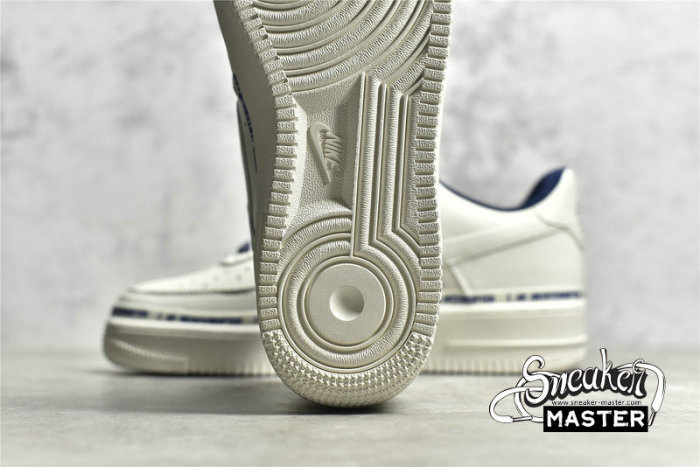 NIKE AIR FORECE 1 LOW 07 WHITE/WHITE/BLUE NU6602-301