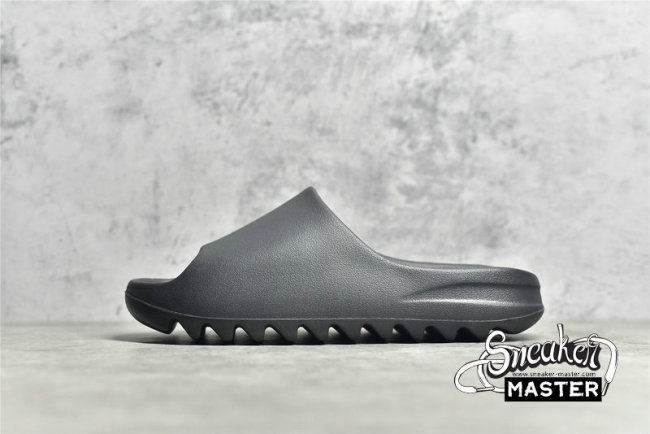 ADIDAS YEEZY SLIDE BLACK/BLACK/BLACK HQ6448