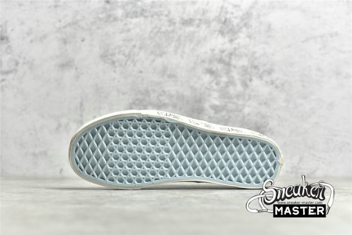VANS OG AUTHENTIC LX X SNS WHITE/WHITE/BLACK VN0A4BV9676