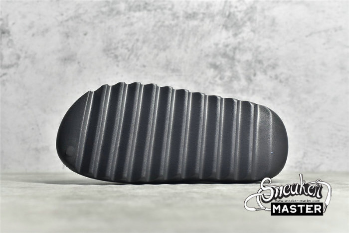 ADIDAS YEEZY SLIDE BLACK/BLACK/BLACK HQ6448
