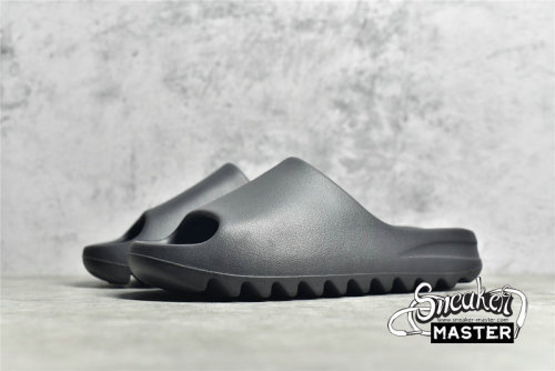 ADIDAS YEEZY SLIDE BLACK/BLACK/BLACK HQ6448