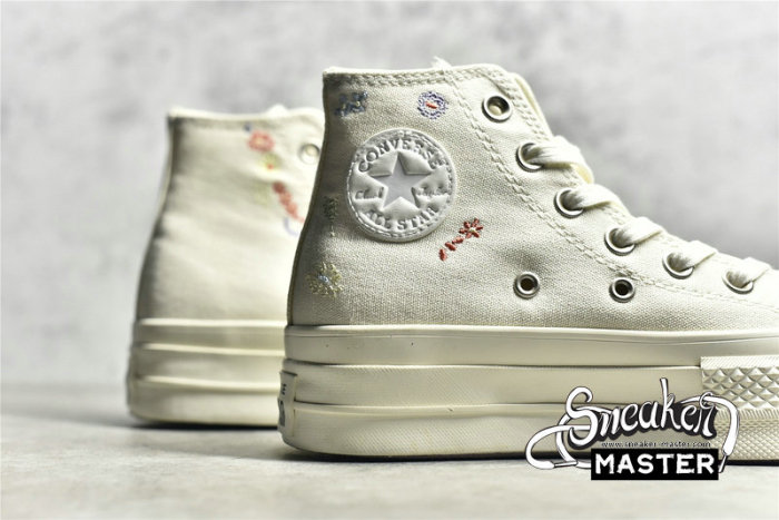 CONVERSE CHUCK TAYLOR ALL-STAR LIFT PLATFORM HIGH EMBROIDERED FLORAL EGRET/MULTI/EGRET A01586C
