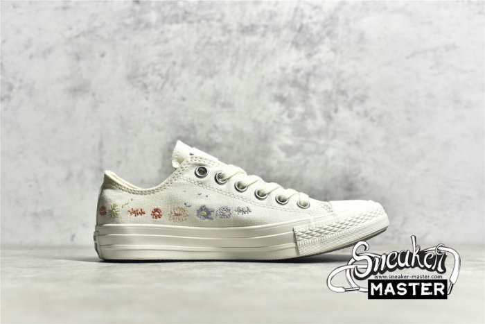 CONVERSE CHUCK TAYLOR ALL-STAR LOW EMBROIDERED FLORAL EGRET/MULTI/BLACK A01595C