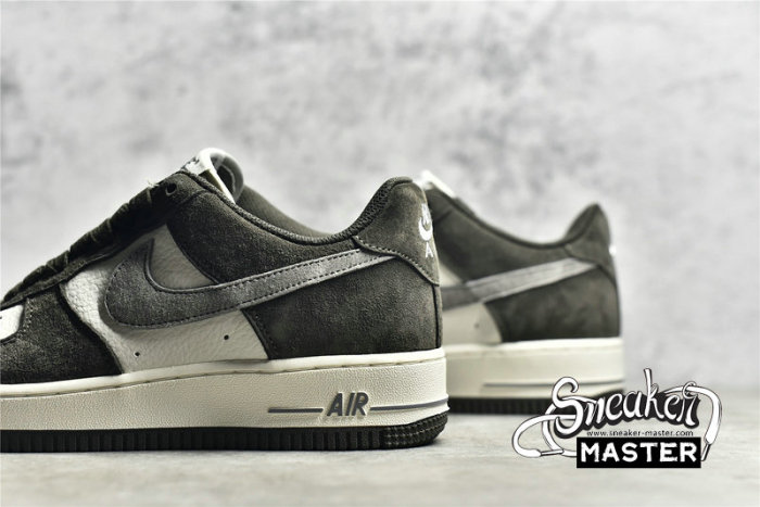 NIKE AIR FORCE 1 07 LOW DARK GREY/DARK GREY/WHITE TU6995-396
