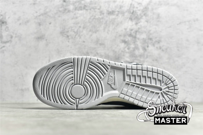 NIKE SB DUNK LOW BLACK/GREY/WHITE DH7913-001