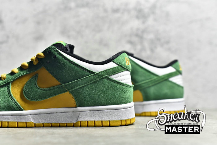 NIKE SB DUNK LOW BUCKS WHITE/CLASSIC GREEN/DEL SOL 304292-132