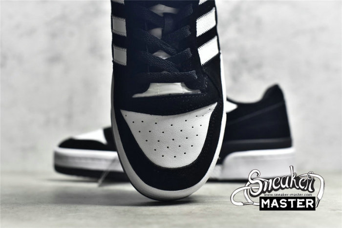 ADIDAS FORUM 84 LOW SHOES BLACK/BLACK/WHITE GW0695