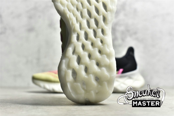ADIDAS ULTRA BOOST DNA WEB CORE BLACK/NEON/CLOUD WHITE GY8093