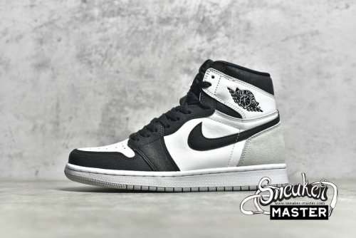 NIKE AIR JORDAN 1 RETRO HIGH OG STAGE HAZE WHITE/BLACK/GREY FOG/BLEACHED CORAL 555088-108