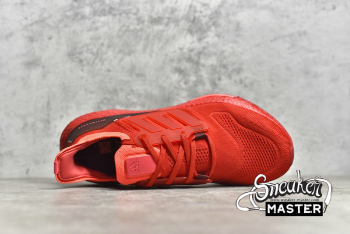 ADIDAS ULTRABOOST 22 SHOES VIVID RED/VIVID RED/TURBO GX5462