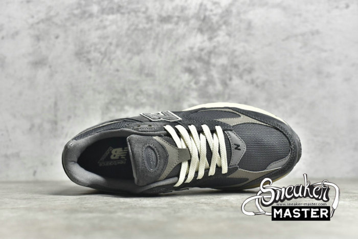 NEW BALANCE 2002R OG DARK GREY/BLACK/DARK GREY ML2002RB