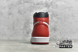 NIKE AIR JORDAN 1 RETRO HIGH OG HERITAGE WHITE/UNIVERSITY RED/BLACK 555088-161