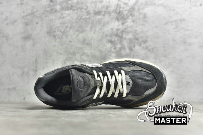 NEW BALANCE 2002R RUNNING SHOES BLACK/BLACK/BLACK ML2002RHO