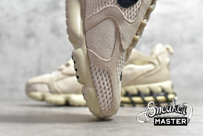 NIKE STUSSY X AIR ZOOM SPIRIDON CAGED 2 FOSSIL/BLACK/FOSSIL CQ5486-200
