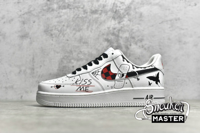 NIKE AIR FORCE 1 07 LOW TRIPLE WHITE/BLACK/RED DD8959-100