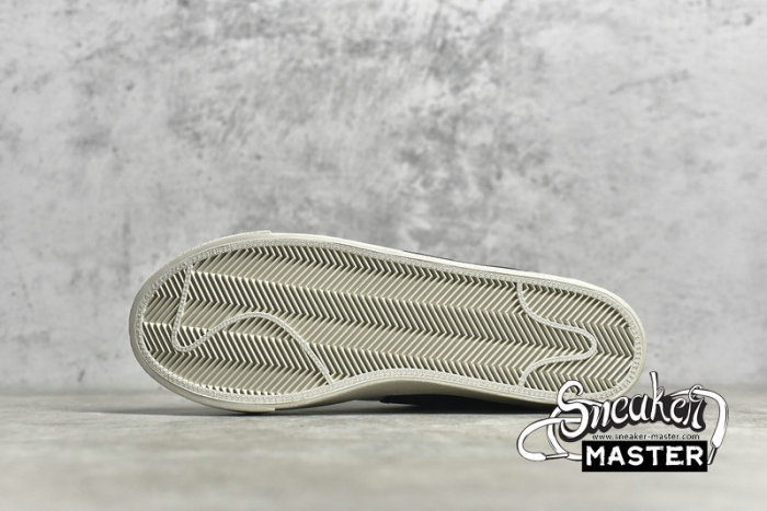 NIKE BLAZER LOW 77 JUMBO WHITE/BLACK/WHITE DQ1470-101