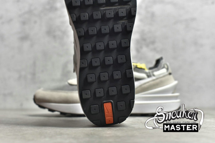 NIKE WAFFLE ONE SUMMIT WHITE/BLACK/ORANGE/WHITE DC2533-102