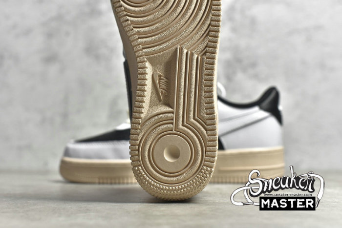 NIKE AIR FORCE 1 LOW WHITE/WHITE/BLACK DJ7015-101