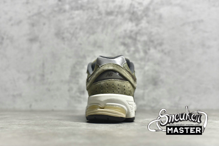 NEW BALANCE 2002R RUNNING SHOES OLIVE/OLIVE/OLIVE M2002RHN