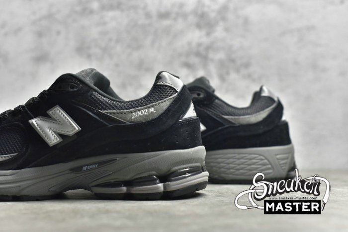 NEW BALANCE 2002R RUNNING SHOES BLACK/DARK GREY/BLACK M2002RR1