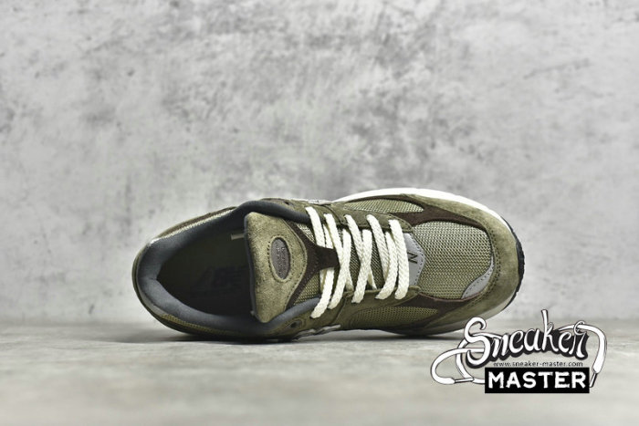 NEW BALANCE 2002R RUNNING SHOES OLIVE/OLIVE/OLIVE M2002RHN