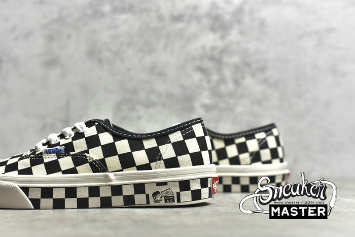 VANS AUTHENTIC 44 DX ANAHEIM FACTORY BLACK/CHECKERBOARD/BLACK VN0A4BV9676