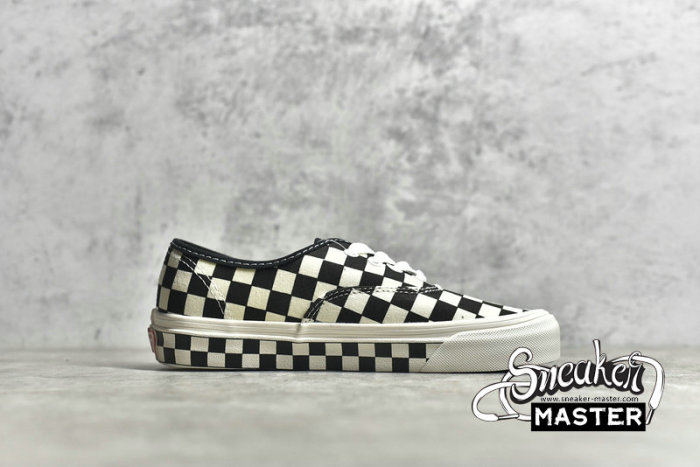 VANS AUTHENTIC 44 DX ANAHEIM FACTORY BLACK/CHECKERBOARD/BLACK VN0A4BV9676
