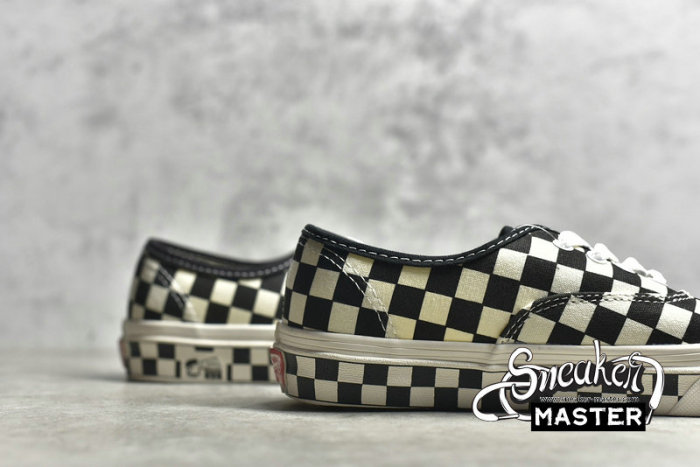 VANS AUTHENTIC 44 DX ANAHEIM FACTORY BLACK/CHECKERBOARD/BLACK VN0A4BV9676